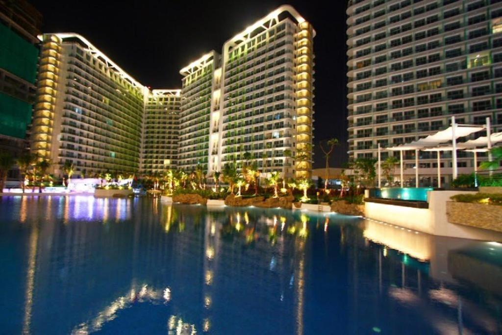 Azure Urban Resort A3 Near Airport Mall With Balcony Wavepool Manila Bagian luar foto