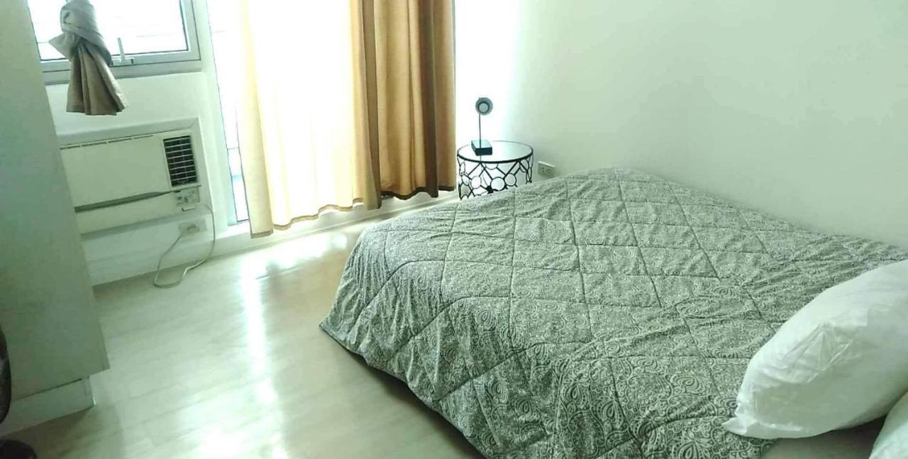Azure Urban Resort A3 Near Airport Mall With Balcony Wavepool Manila Bagian luar foto