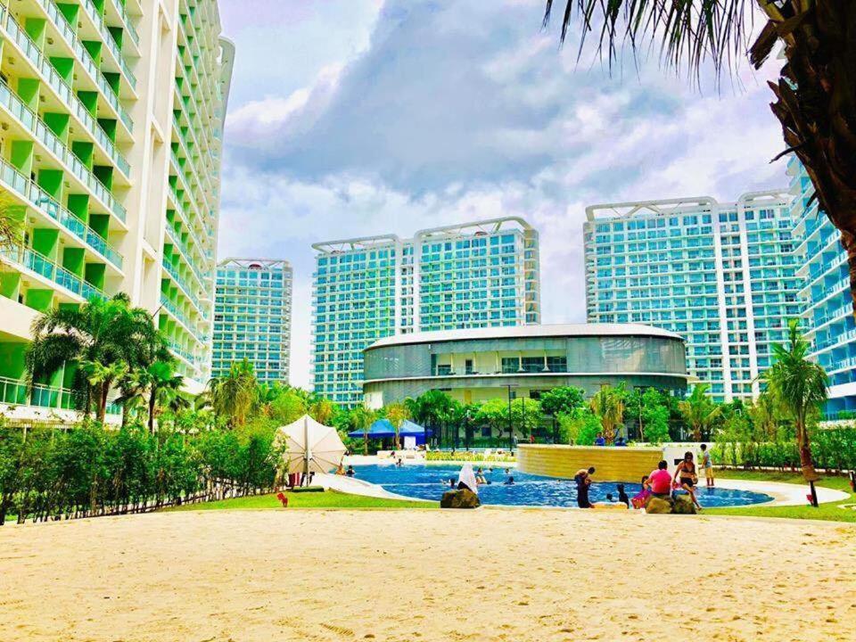 Azure Urban Resort A3 Near Airport Mall With Balcony Wavepool Manila Bagian luar foto
